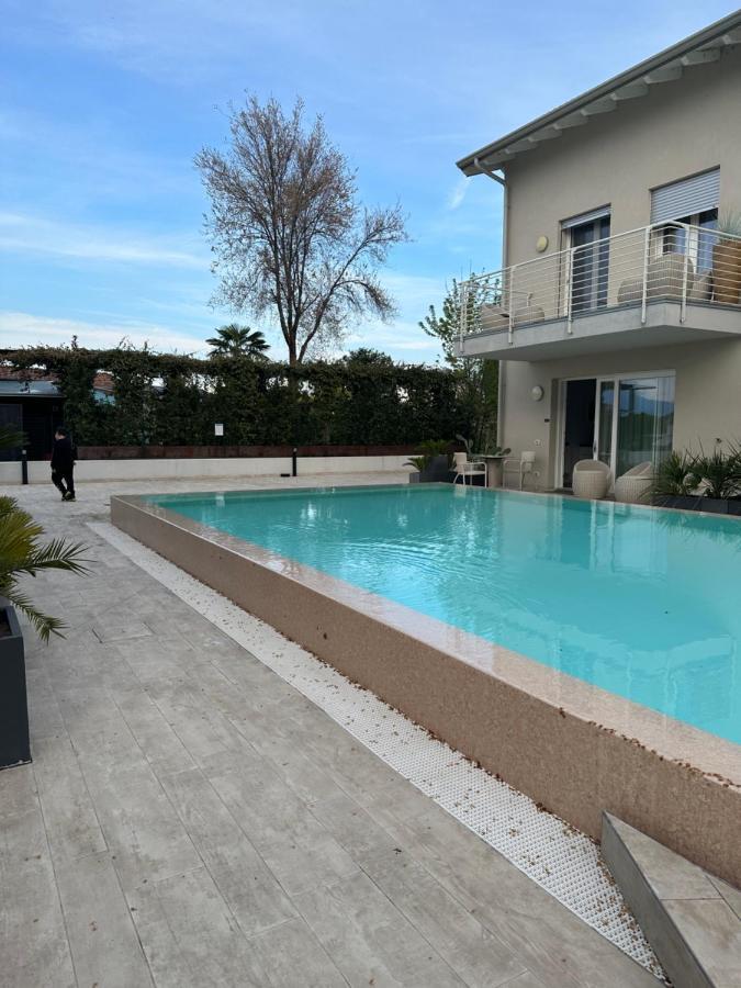 Holiday House Al Porto View Lake Peschiera del Garda Exterior photo