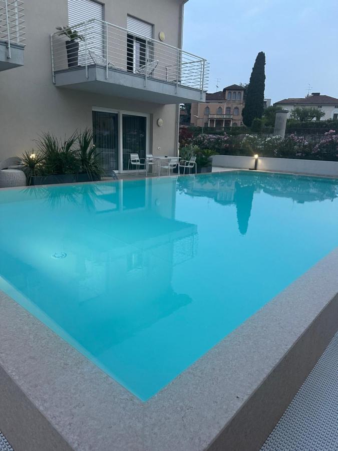 Holiday House Al Porto View Lake Peschiera del Garda Exterior photo